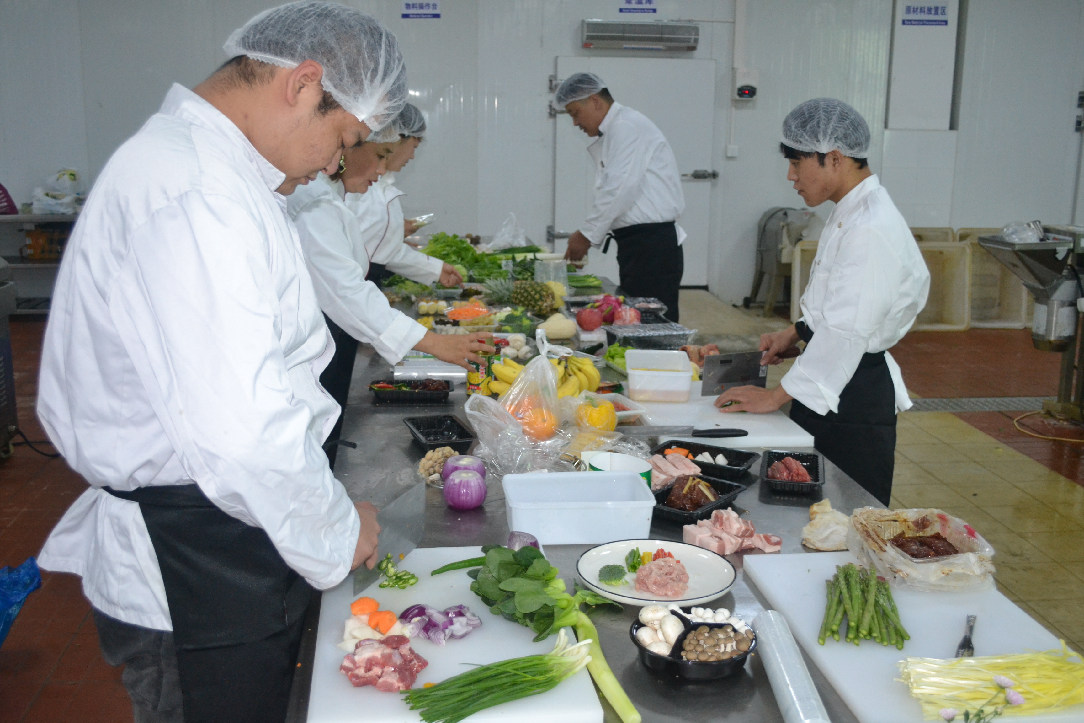 學校食堂供應